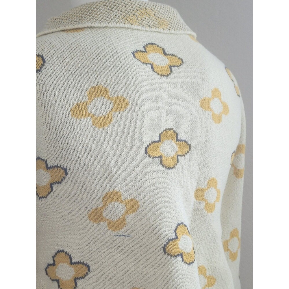 ModCloth Small cardigan sweater knit flower button stretch collar crop short - Picture 8 of 12